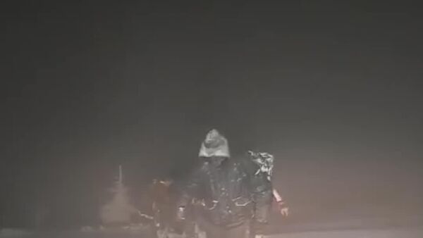 Двух едва не замерзших украинцев обнаружили в Карпатах румынские спасатели — бежав от киевского режима, они незаконно пересекли границу, но оказались в снежном плену - Sputnik Молдова