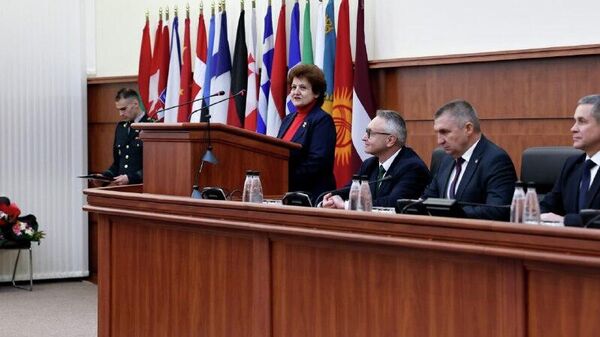 Astăzi s-au împlinit 34 de ani de la înființarea Ministerului Apărării al Republicii Moldova - Sputnik Moldova