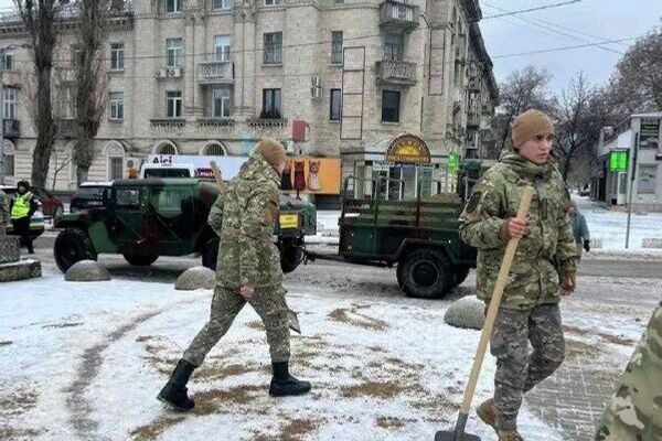 Echipele de intervenție ale Armatei Naționale vor fi astăzi pe teren pentru a sprijini autoritățile locale în condițiile de polei și lapoviță - Sputnik Молдова