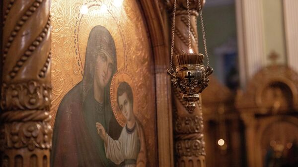 Михаил Тюренков: захваты храмов в Молдове и на Украине проходят по одной кальке - Sputnik Молдова