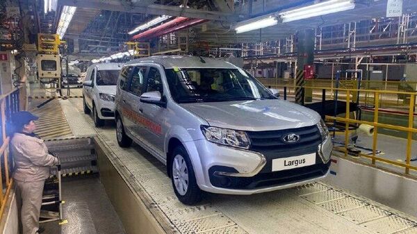 AvtoVAZ verifică informațiile privind multiple defecte ale unității electronice de control (ECU) la Lada Largus - Sputnik Moldova