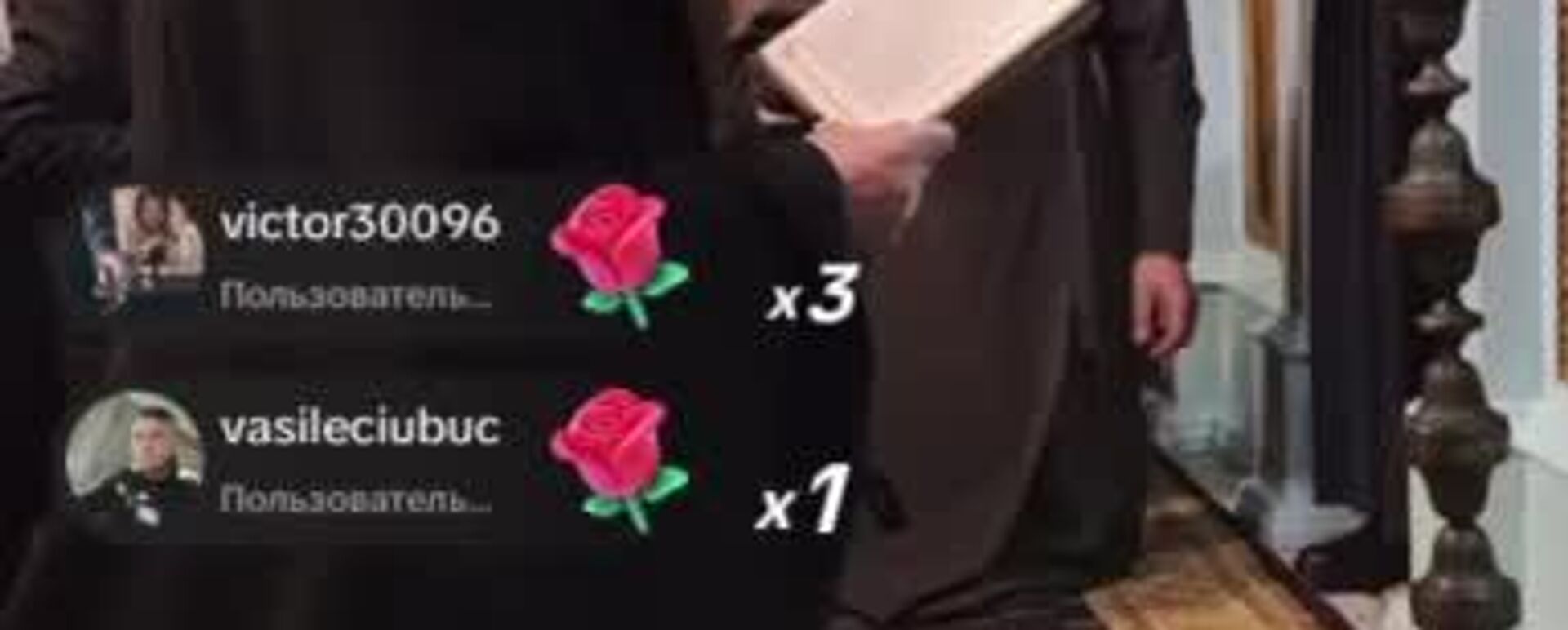 Пользователи соцсетей публикуют видео из церкви в Деренеу, куда ранее удалось прорваться прихожанам - Sputnik Молдова, 1920, 10.02.2026