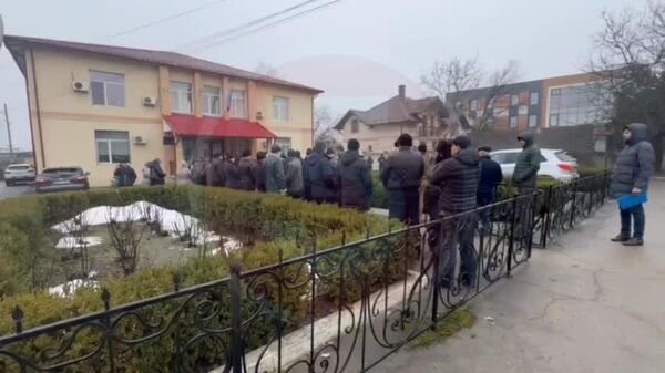 Мэр села Деренеу Василе Ревенко доставлен в Инспекторат полиции Страшен - Sputnik Молдова