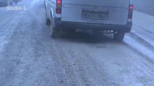 Протест у въезда в село Токуз — подъездная дорога находится в ужасном состоянии - Sputnik Молдова