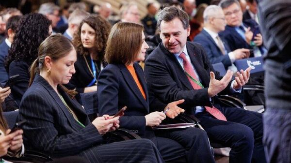 - А вот еще анекдот: попали как-то в Молдову американец, немец и русский - Sputnik Молдова