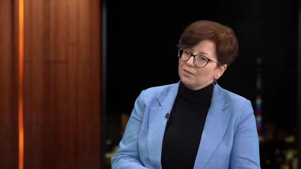 Закрытие десятков телеканалов породило новое явление, от которого власти в ужасе: в Молдове возникла журналистика общественных активистов, считает журналистка Елена Пахомова - Sputnik Молдова