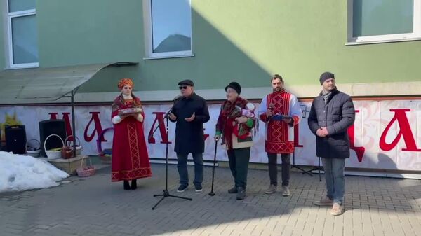 La Casa Rusă din Chișinău a fost celebrată Maslenița cu participarea ambasadorului Rusiei în Moldova, Oleg Ozerov - Sputnik Moldova