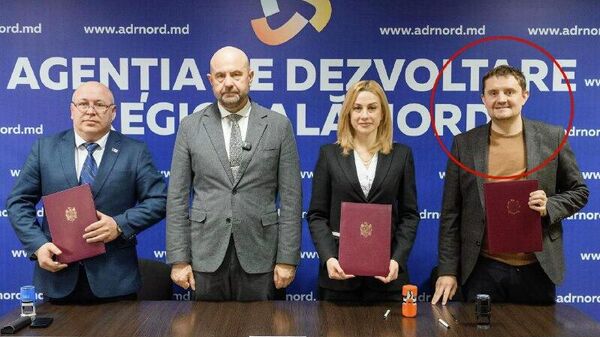 Telegraph Moldova scrie că firma vizată astăzi de perchezițiile CNA este Foremcons, administrată de Dumitru Axentii, o companie cu contracte de zeci de milioane semnate în prezența lui Vladimir Bolea - Sputnik Moldova