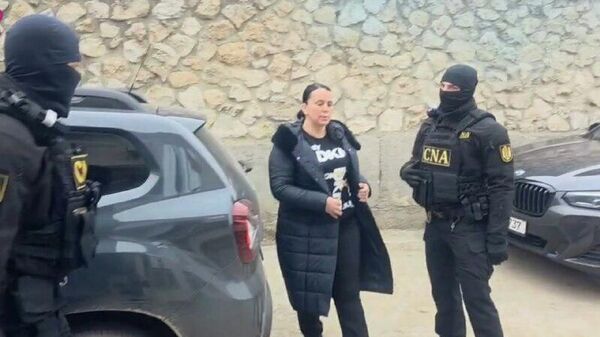 Мэр Дурлешт Элеонора Шаран задержана Центром антикоррупции после обысков, которые прошли в местной примарии сегодня утром - Sputnik Молдова