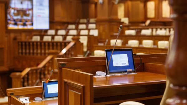 В Молдове партий больше, чем в России, а расклад сил - на том же уровне - Sputnik Молдова