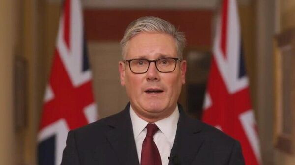 Стармер: Лондон подключит своих, а также украинских экспертов, чтобы помочь странам Персидского залива сбивать дроны Ирана - Sputnik Молдова