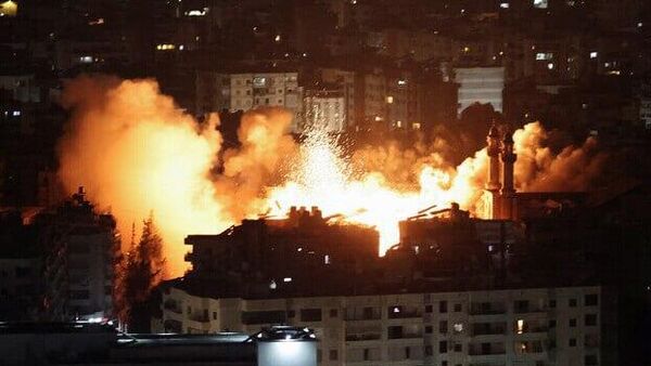 În fotografie — consecințele loviturii asupra Dahiei, suburbia sudică a Beirut, potrivit presei israeliene - Sputnik Moldova