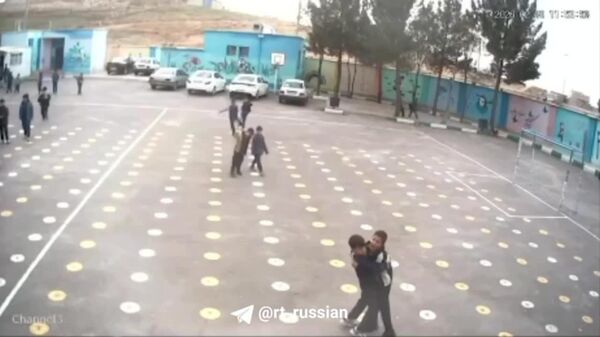 Удар США и Израиля вблизи школы для мальчиков в иранском Казвине - Sputnik Молдова