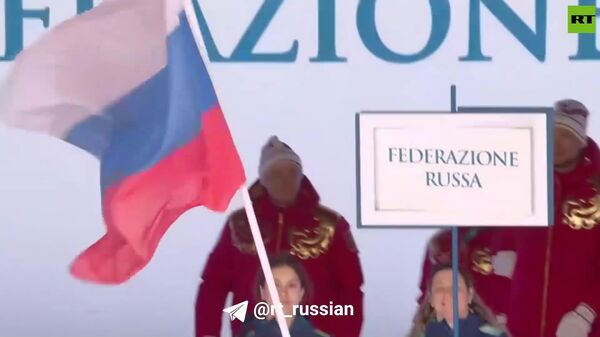 Российские спортсмены вышли с флагом на церемонии открытия Паралимпиады впервые с 2014 года - Sputnik Молдова