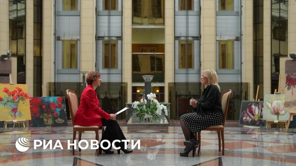 Maria Zaharova le-a felicitat pe toate femeile cu ocazia zilei de 8 Martie și a subliniat caracterul special al acestei sărbători pentru femeile din Rusia - Sputnik Moldova