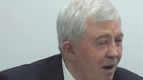 Приднестровского конфликта можно было избежать, если бы не провокационные лозунги и рост напряженности в обществе в начале 1990-х годов, заявил политолог Анатолий Дубровский - Sputnik Молдова