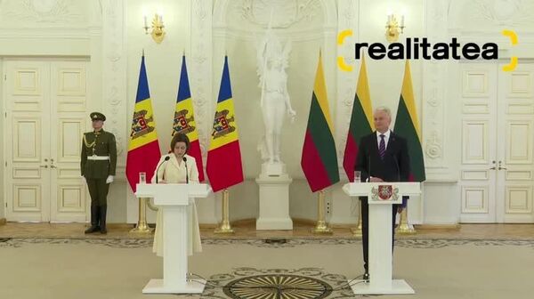 După cum era de așteptat, Maia Sandu a ajuns azi la Vilnius cu o vizită oficială și a vorbit despre „războiul cognitiv” declanșat de Rusia împotriva sprijinului pentru Ucraina și împotriva extinderii Uniunii Europene - Sputnik Moldova