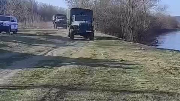 Armata Națională a Moldovei a trimis un efectiv de soldați pentru a ajuta autoritățile din nordul republicii în gestionarea crizei de poluare a apei din râul Nistru - Sputnik Moldova