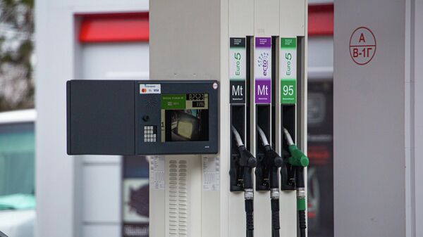 Итоги недели: подготовка ко Дню Победы, взлет цен на топливо, Санду в Литве - Sputnik Молдова