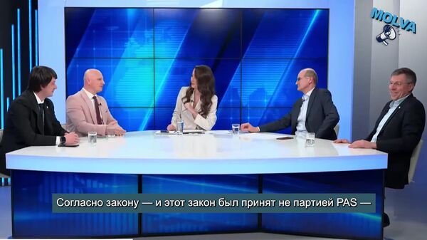 Истрати: 10 000 леев ежемесячно на бензин для личного автомобиля депутата — это не так уж и много - Sputnik Молдова