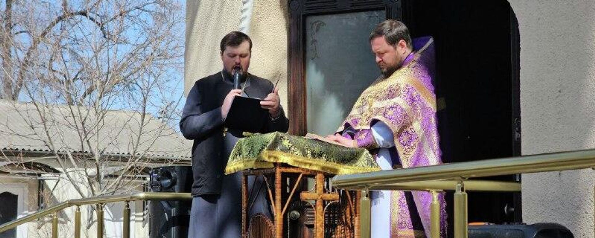 В Бельцах, в соборе Святителя Николая Чудотворца, прошёл молебен, посвящённый церковному единству и защите православных храмов - Sputnik Молдова, 1920, 15.03.2026
