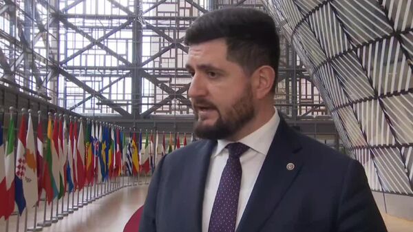 Numai pentru unii ca ministrul moldovean al Energiei în Moldova nu există o creștere dramatică a prețurilor la carburanți!? - Sputnik Moldova