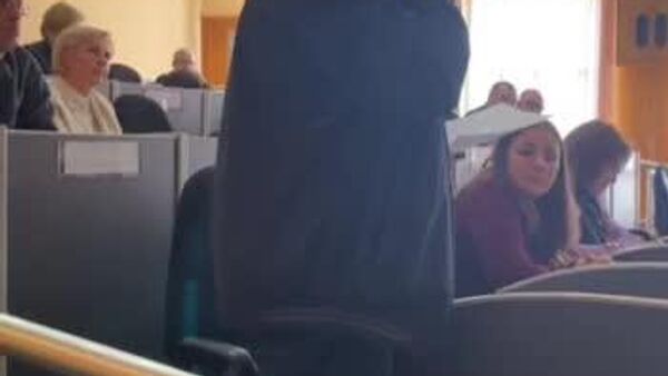 Soluția pentru Bălți ar putea fi apa din sonde: Veaceslav Chislari, șeful Centrului de Sănătate Publică Bălți, a anunțat că apa din sondele din municipiu este sigură pentru consum, potrivit analizelor efectuate de specialiști, informează TVN - Sputnik Moldova