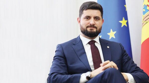 В тариф для потребителей будут включены затраты на создание запасов топлива в Молдове на 90 дней - Sputnik Молдова