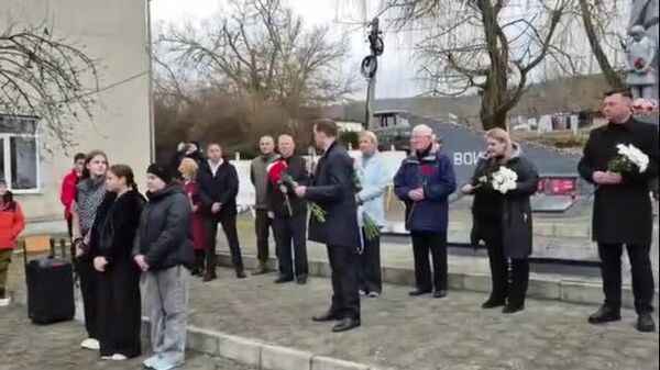 Mesajul de felicitare al ambasadorului Federației Ruse în Republica Moldova, Oleg Ozerov, cu ocazia celei de-a 82-a aniversări a eliberării de ocupația fascistă a fost citit la ceremonia solemnă din satul Unguri, raionul Ocnița - Sputnik Moldova