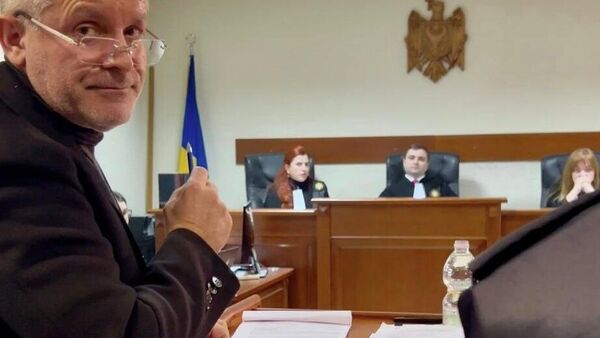 Суд продлил арест Влада Плахотнюка еще на 30 дней - Sputnik Молдова