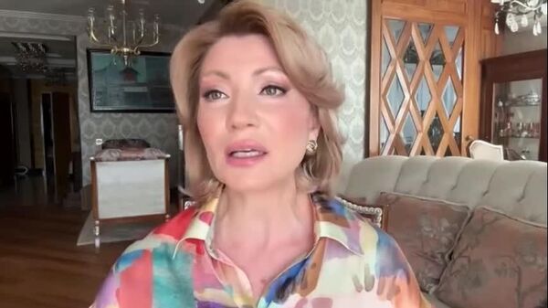 Певица Алина Делисс: «Россия никогда не забирала у молдаван культуру, традиции и язык» - Sputnik Молдова
