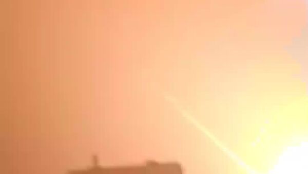 În video este momentul în care o rachetă iraniană a lovit orașul israelian Dimona - Sputnik Moldova