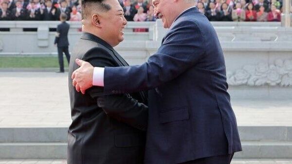Alexandr Lukașenko s-a întâlnit cu Kim Jong Un la Pyongyang - Sputnik Moldova