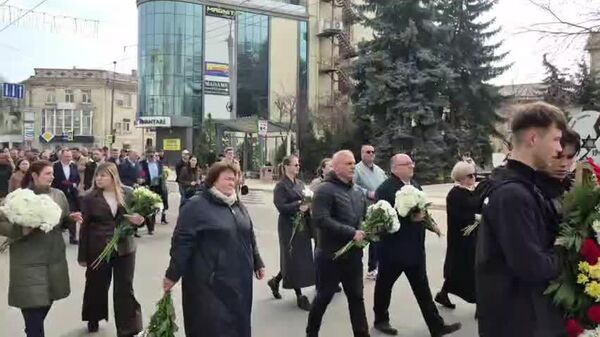 В северной столице Молдовы Бельцах в эти минуты проходят торжества, посвященные 82-й годовщине освобождения города от фашистской оккупации - Sputnik Молдова