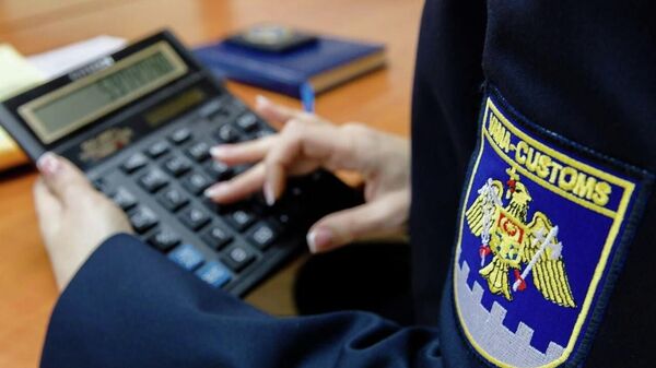 Serviciul Vamal informează că, în urma controalelor ulterioare finalizate în perioada 16–27 martie 2026, a fost constatată apariția unor obligații vamale suplimentare, în cuantum de 2,005 milioane de lei, care urmează a fi încasate la bugetul de stat - Sputnik Moldova