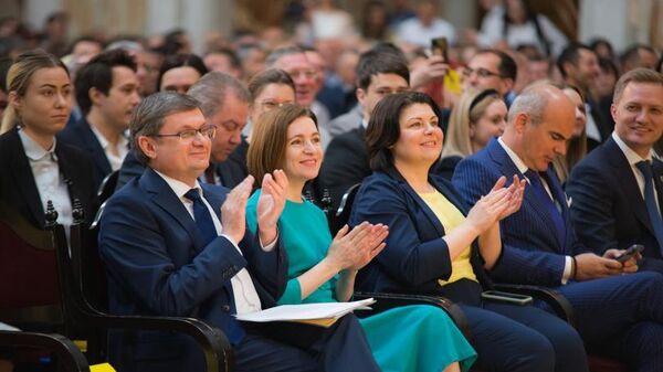 Правящая в Молдове PAS намерена провести 14 июня съезд и избрать новое руководство партии - Sputnik Молдова