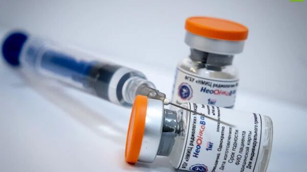 Primul pacient care a primit vaccinul rusesc împotriva melanomului se simte bine, a anunțat ministrul rus al sănătății, Mihail Murașko - Sputnik Moldova