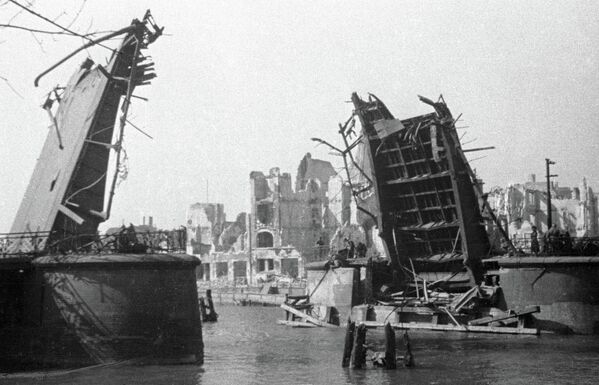 Освобождение города Кенигсберг 9 апреля 1945 года - Sputnik Молдова