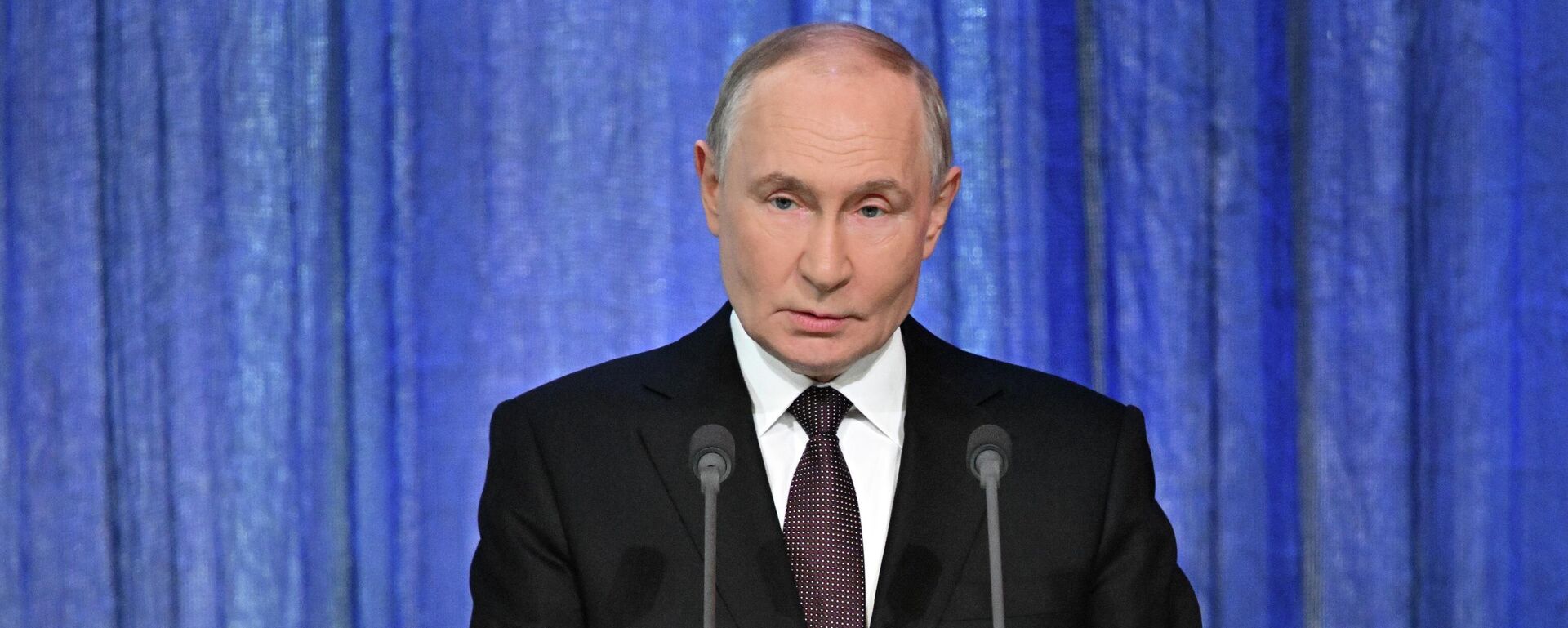 Торжественный вечер в Кремлевском дворце к 10-летию Росгвардии - Sputnik Молдова, 1920, 09.04.2026