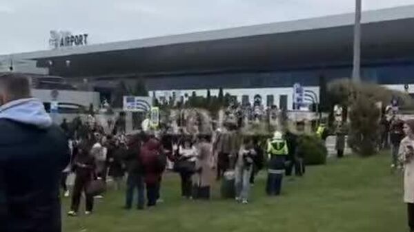 Poliția de Frontieră informează că pe Aeroportul Internațional „Eugen Doga” – Chișinău, a fost anunțată o alertă de minare - Sputnik Moldova