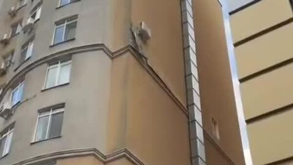 Imagini video care arată nivelul de calitate al unor construcții noi din Chișinău - Sputnik Moldova