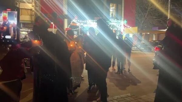 В Комрат, столицу Гагаузской автономии привезли Благодатный огонь - Sputnik Молдова