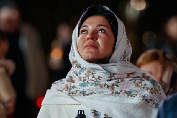 Встреча Благодатного огня у Кафедрального собора Кишинева. - Sputnik Молдова