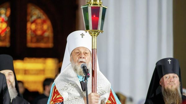 Imagini de la aducerea și împărțirea Focului Haric la Catedrala din centrul Chișinăului - Sputnik Moldova