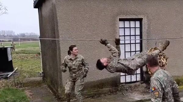 Un grup de militari moldoveni din brigada de infanterie motorizată „Moldova” au concurat cu succes la competiția internațională „Cupa Mareșalului Józef Piłsudski” desfășurată în România, ocupând locul al doilea - Sputnik Moldova