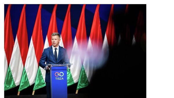 Будущий премьер Венгрии Мадьяр ожидает, что Орбан разблокирует кредит ЕС Украине, как только она запустит российскую нефть по Дружбе, передает Bloomberg - Sputnik Молдова