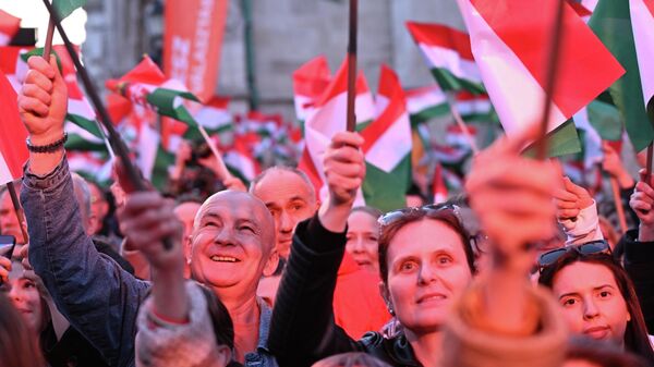 Итоги недели: Венгрия после выборов, встреча 1+1, распад блока Альтернатива - Sputnik Молдова