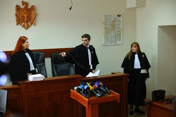 Вынесение приговора олигарху Владимиру Плахотнюку - Sputnik Молдова