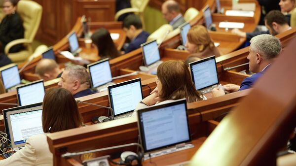 Михаил Полянский: правящая партия занимается ликвидацией молдавского государства - Sputnik Молдова