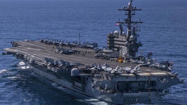 Третий американский авианосец, Джордж Буш, прибудет на Ближний Восток через три-пять дней, сообщает Fox News - Sputnik Молдова